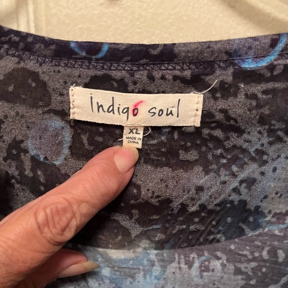 INDIGO SOUL Women’s Short Sleeve Peacock Feather Print Top. Sz XL - Picture 4 of 4